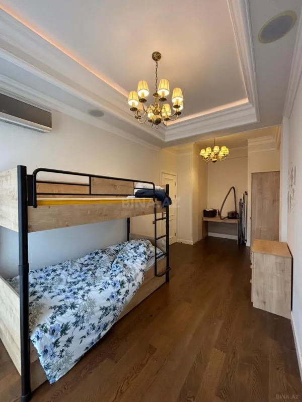 Kirayə verilir 3 otaqlı mənzil 115 m²