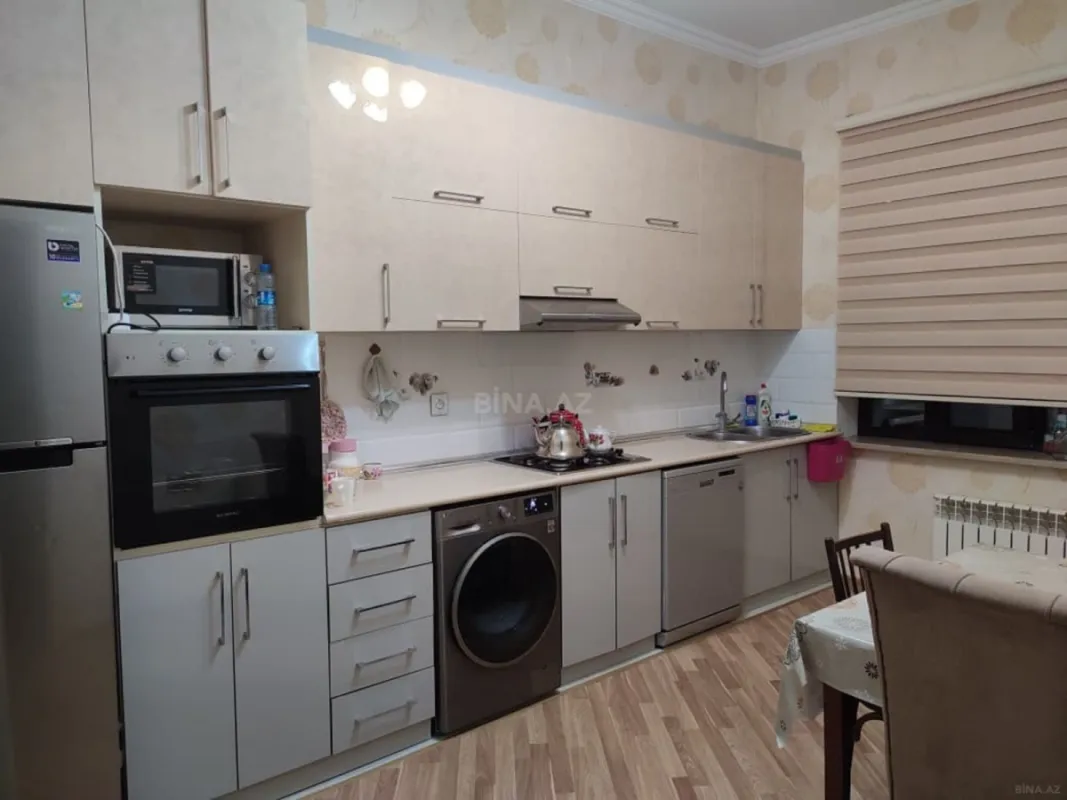 Satılır 5 otaqlı həyət evi 140 m²