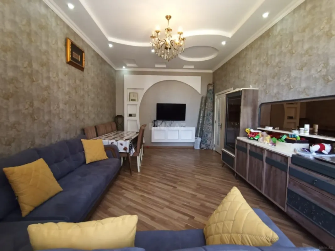 Satılır 5 otaqlı həyət evi 140 m²