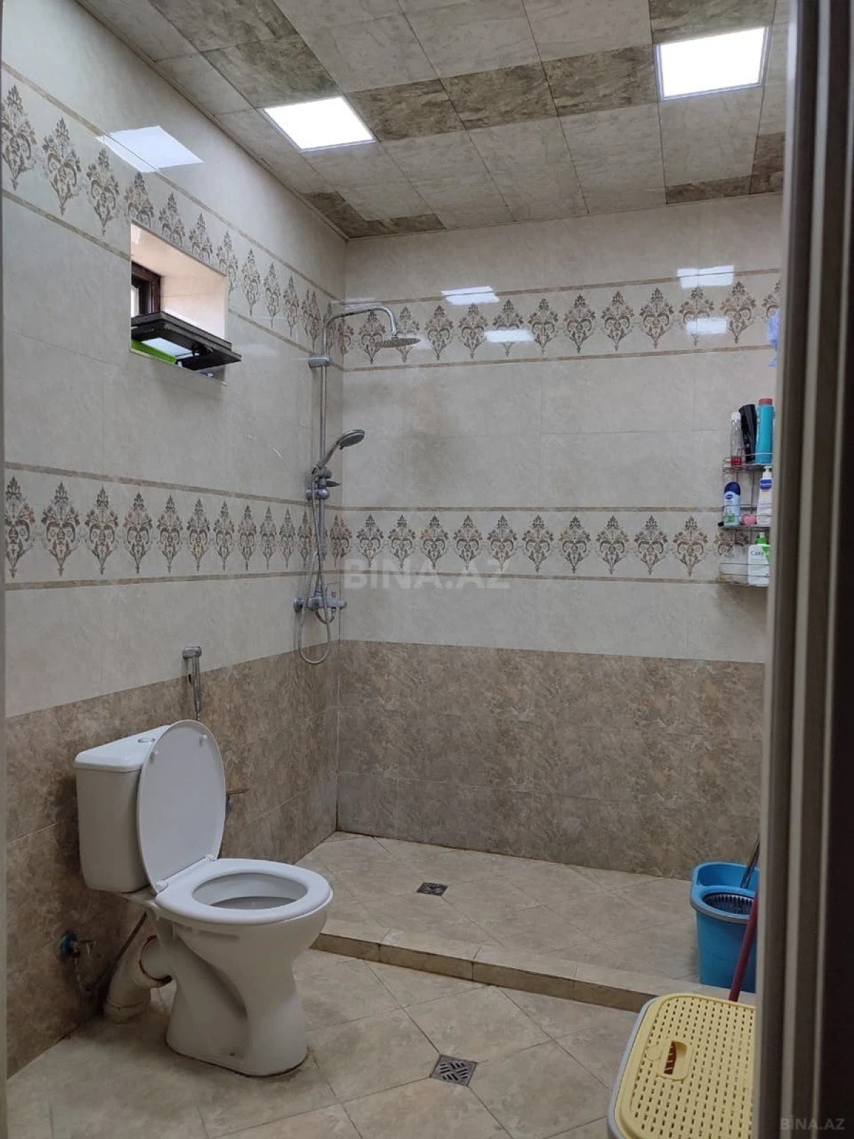 Satılır 5 otaqlı həyət evi 140 m²