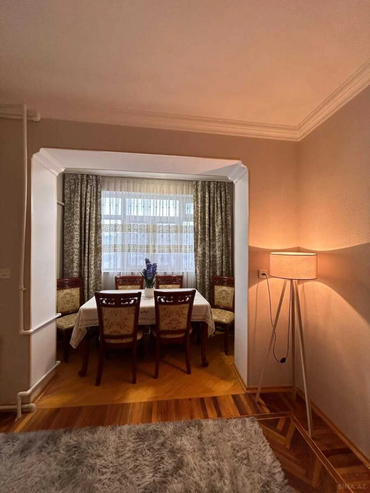 Kirayə verilir 2 otaqlı mənzil 80 m²