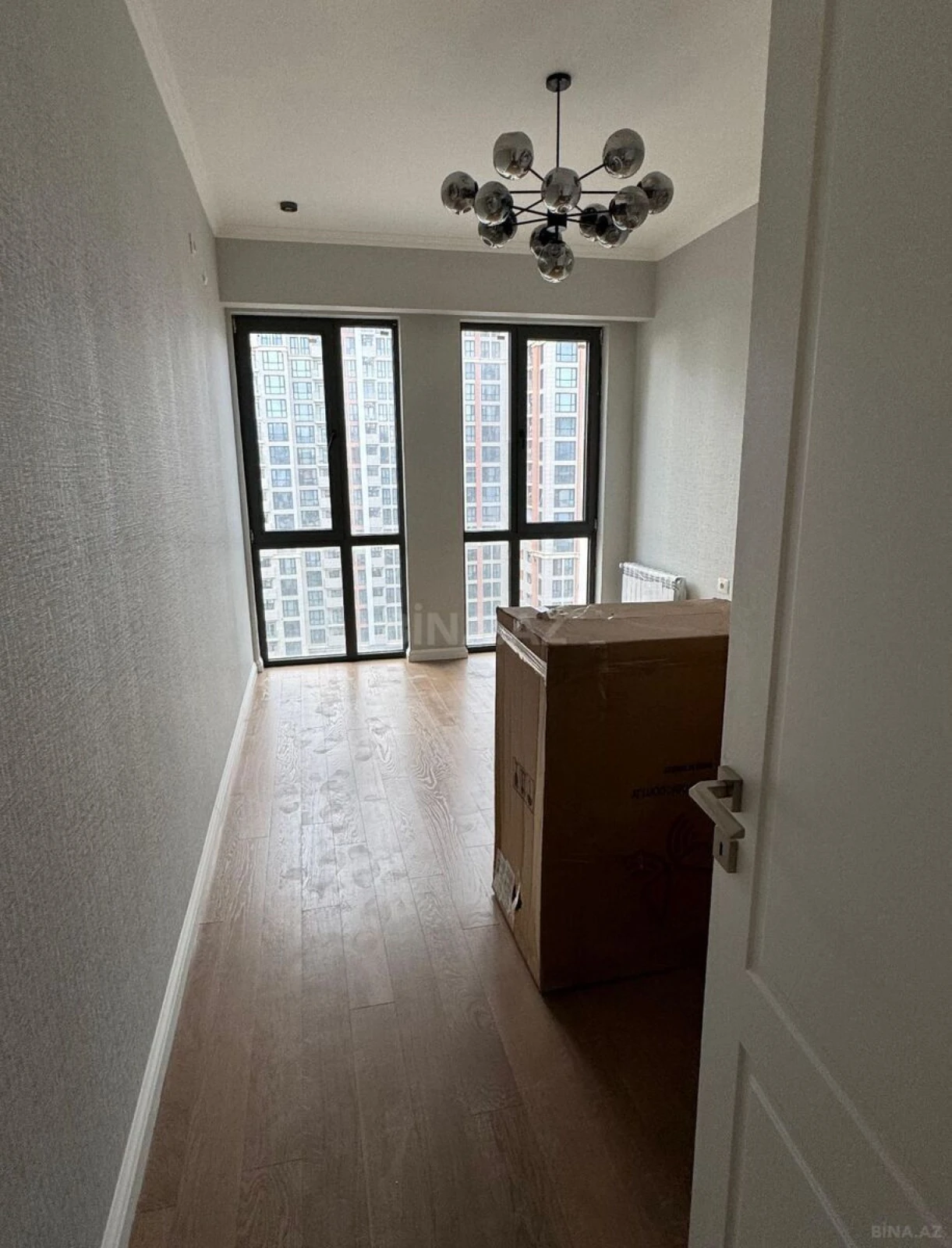 Satılır 4 otaqlı mənzil 120 m²