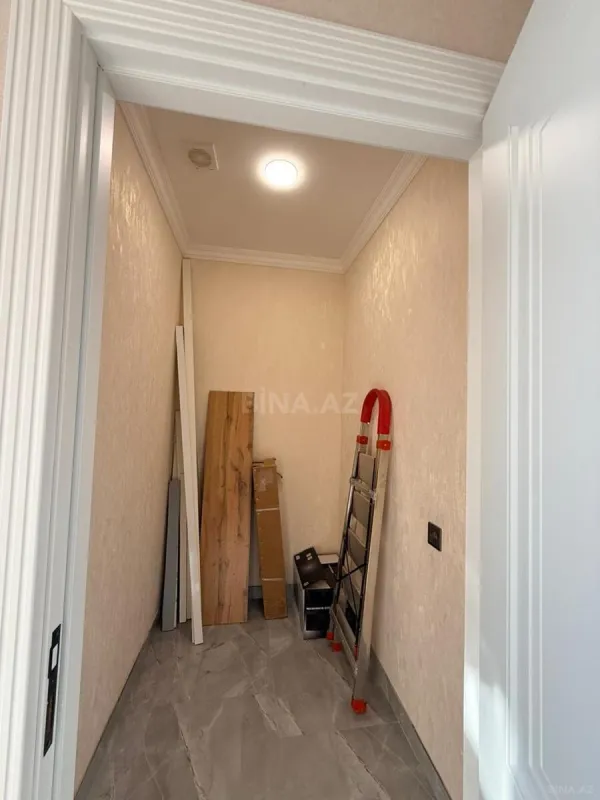Kirayə verilir 3 otaqlı mənzil 147 m²