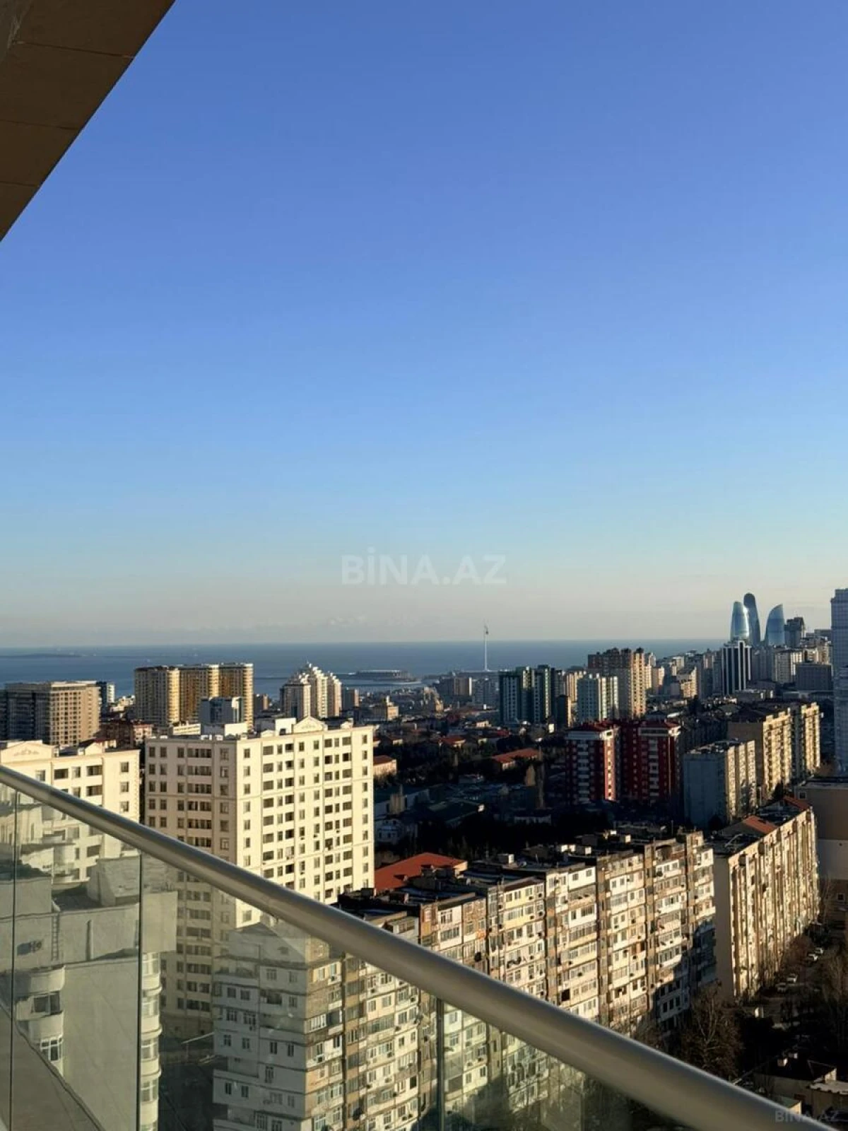 Kirayə verilir 3 otaqlı mənzil 147 m²