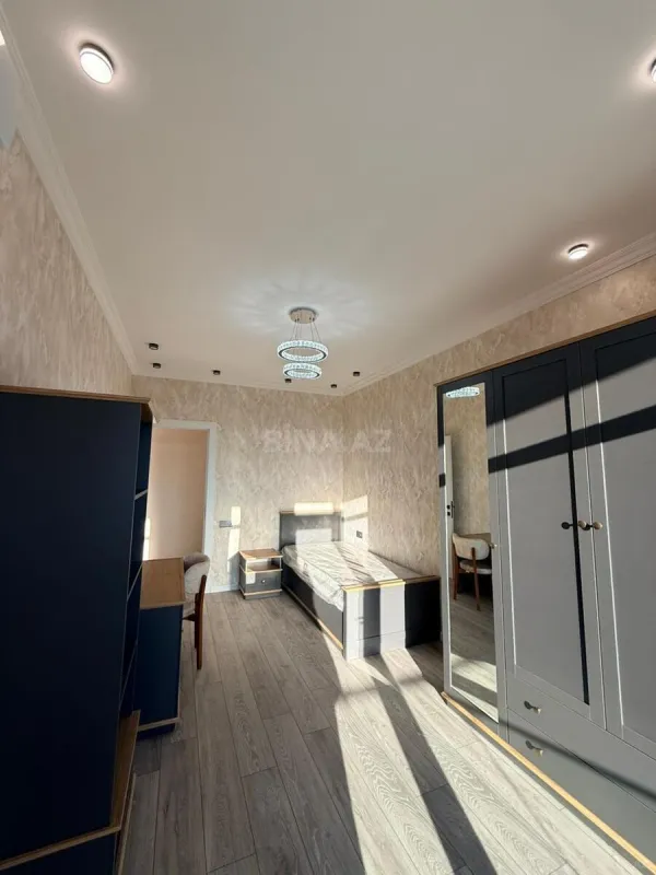 Kirayə verilir 3 otaqlı mənzil 147 m²