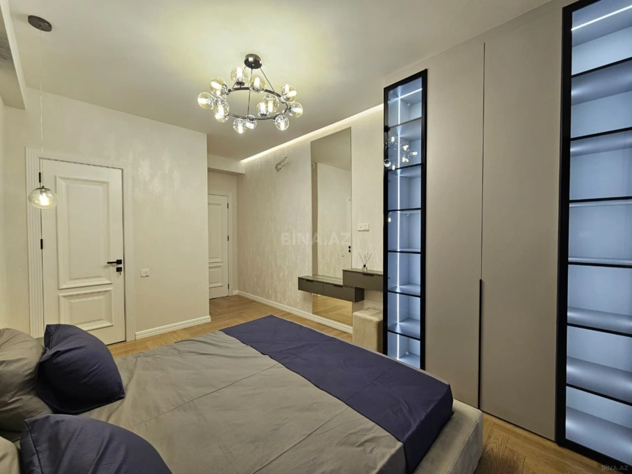 Satılır 3 otaqlı mənzil 120 m²