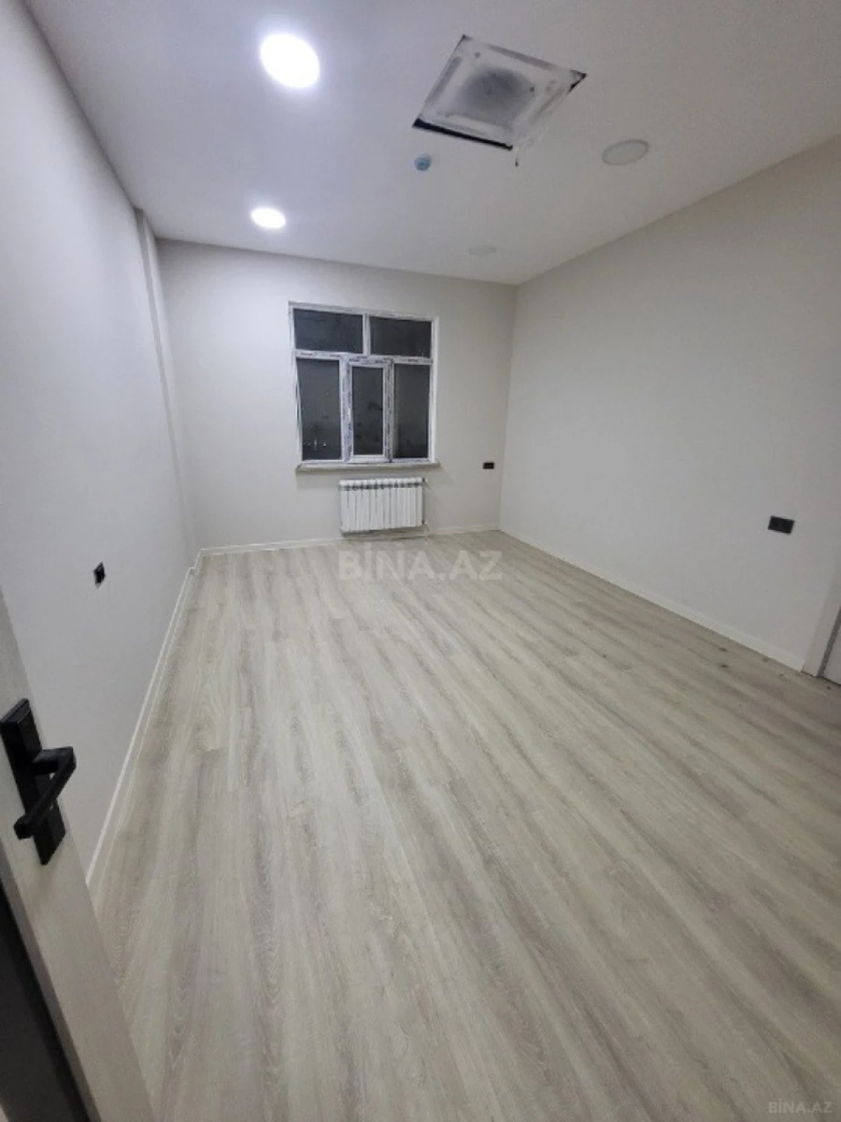 Kirayə verilir 9 otaqlı ofis 476 m²