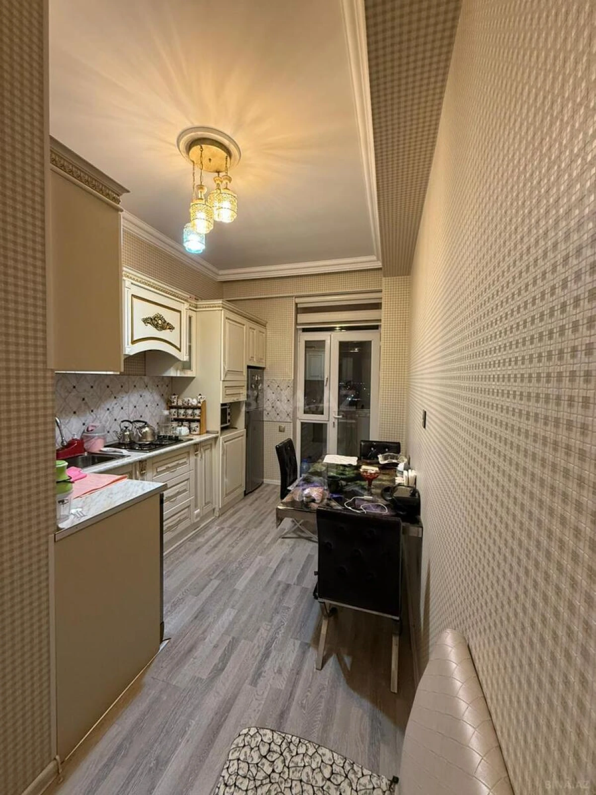 Satılır 3 otaqlı mənzil 105 m²