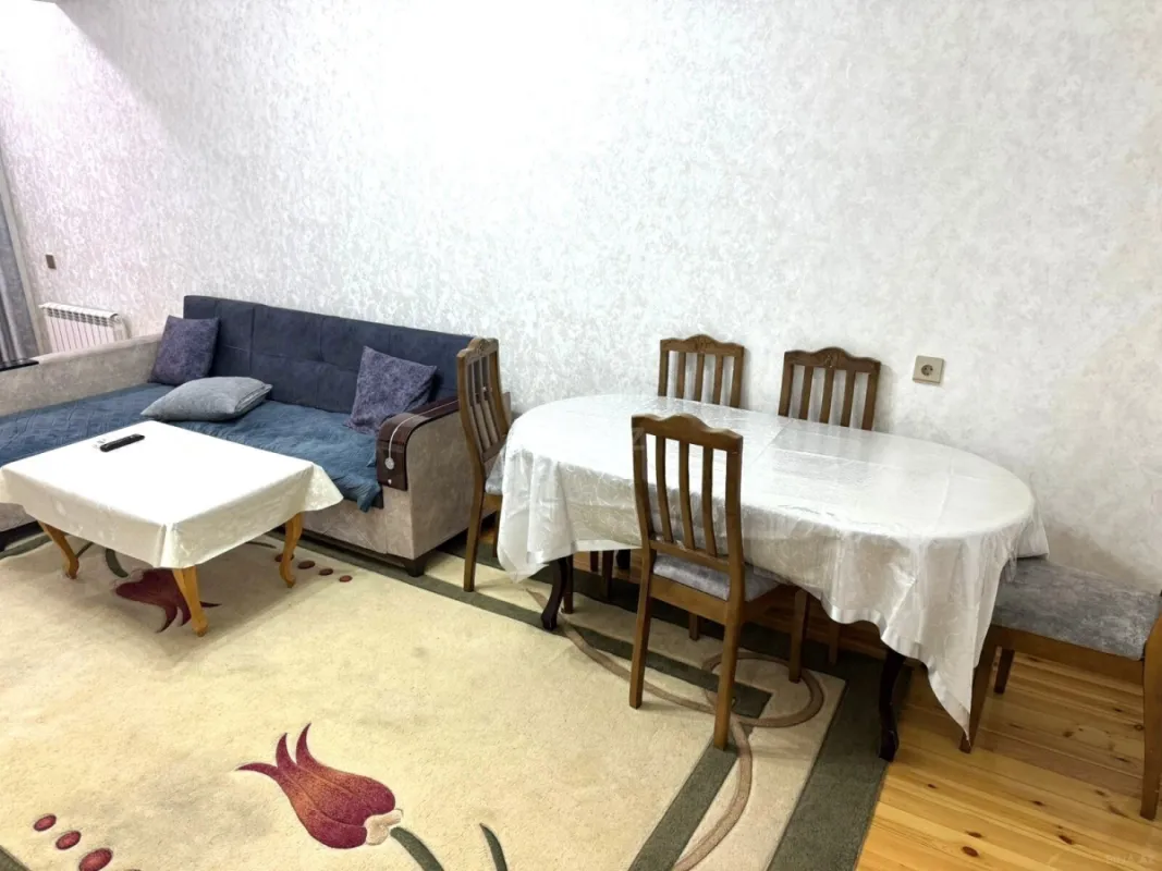 Kirayə verilir 2 otaqlı mənzil 59 m²