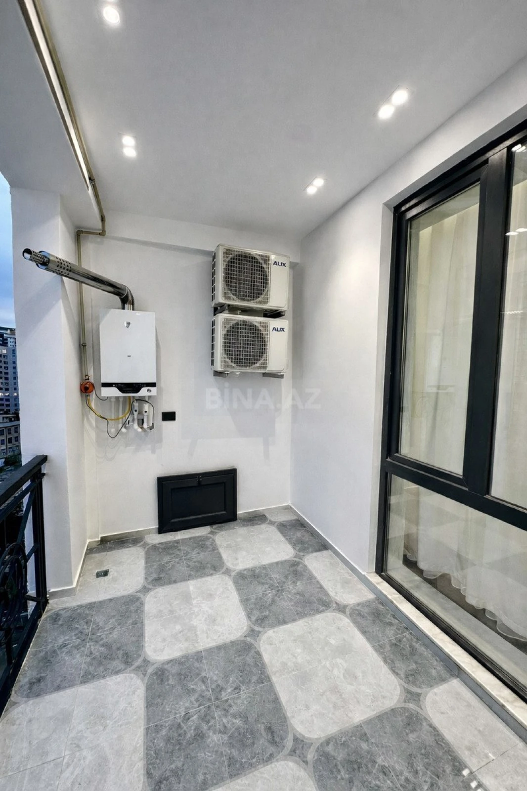 Satılır 2 otaqlı mənzil 60 m²