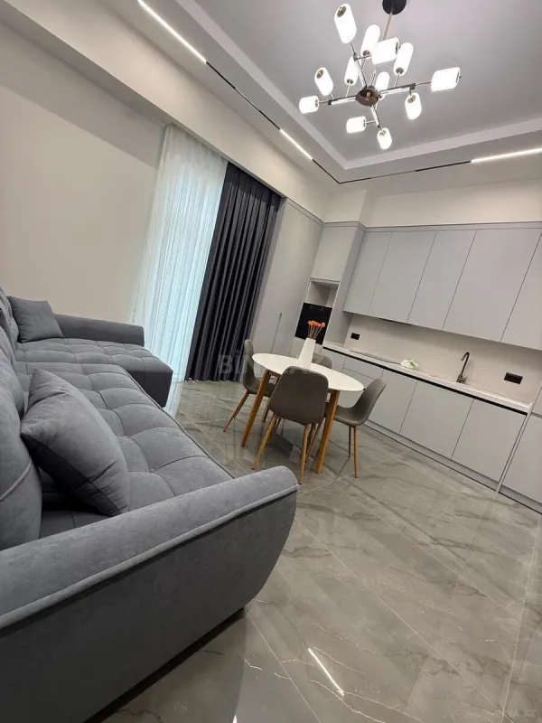 Satılır 2 otaqlı mənzil 52 m²