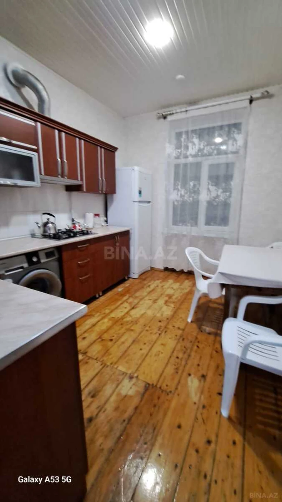 Kirayə verilir 2 otaqlı mənzil 70 m²
