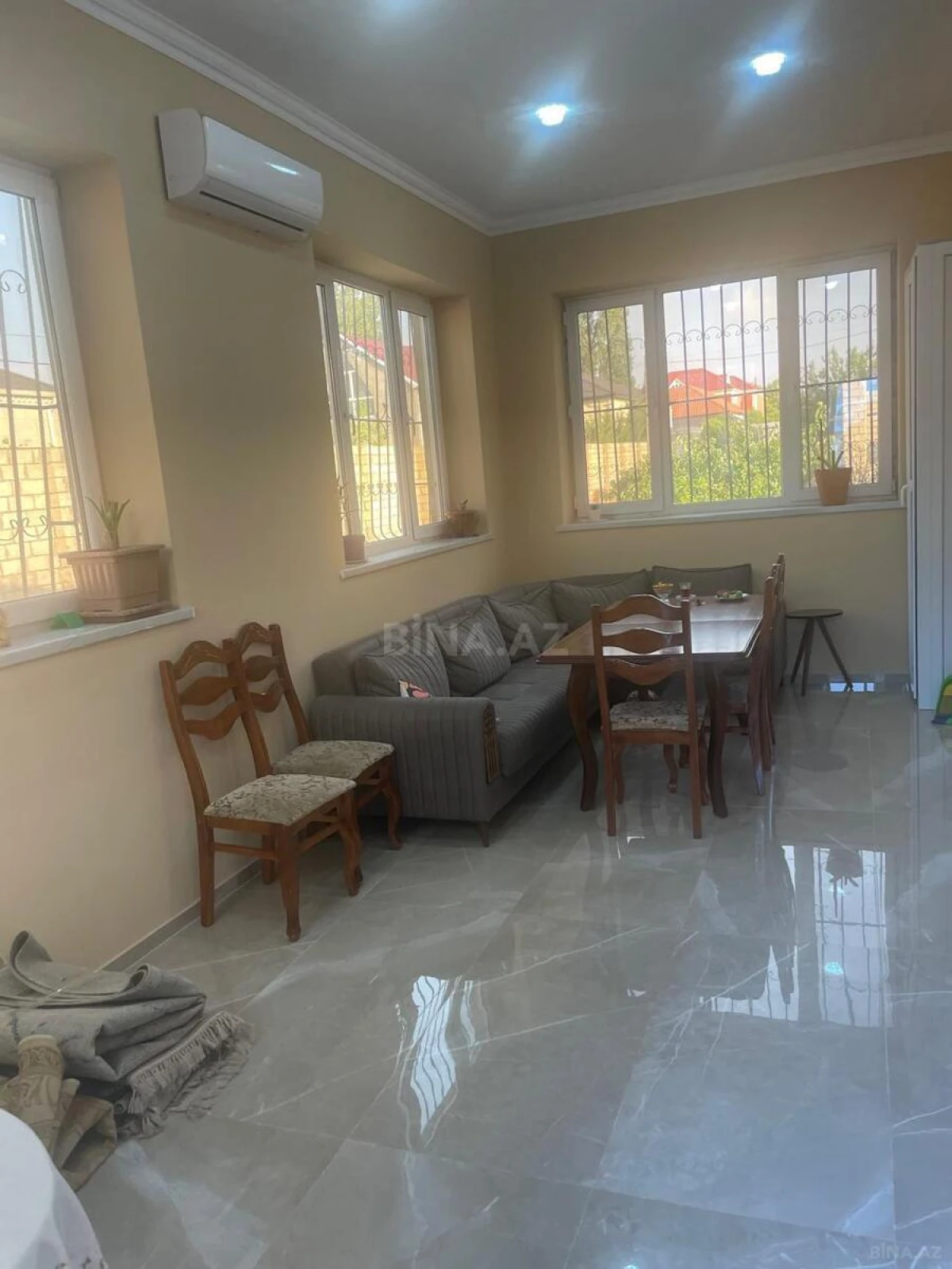 Satılır 4 otaqlı həyət evi 170 m²