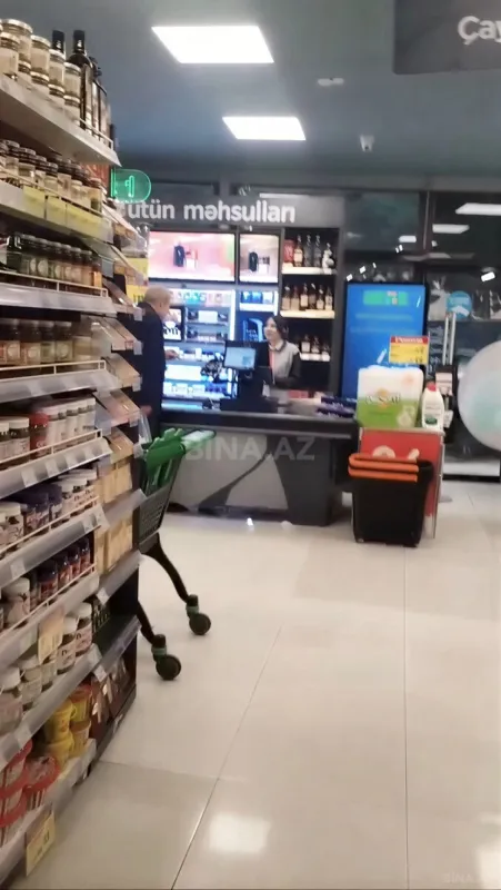 Satılır obyekt 600 m²