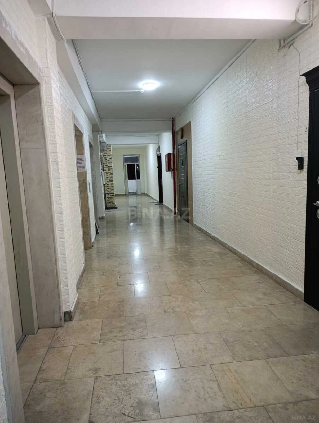 Satılır 3 otaqlı mənzil 120 m²