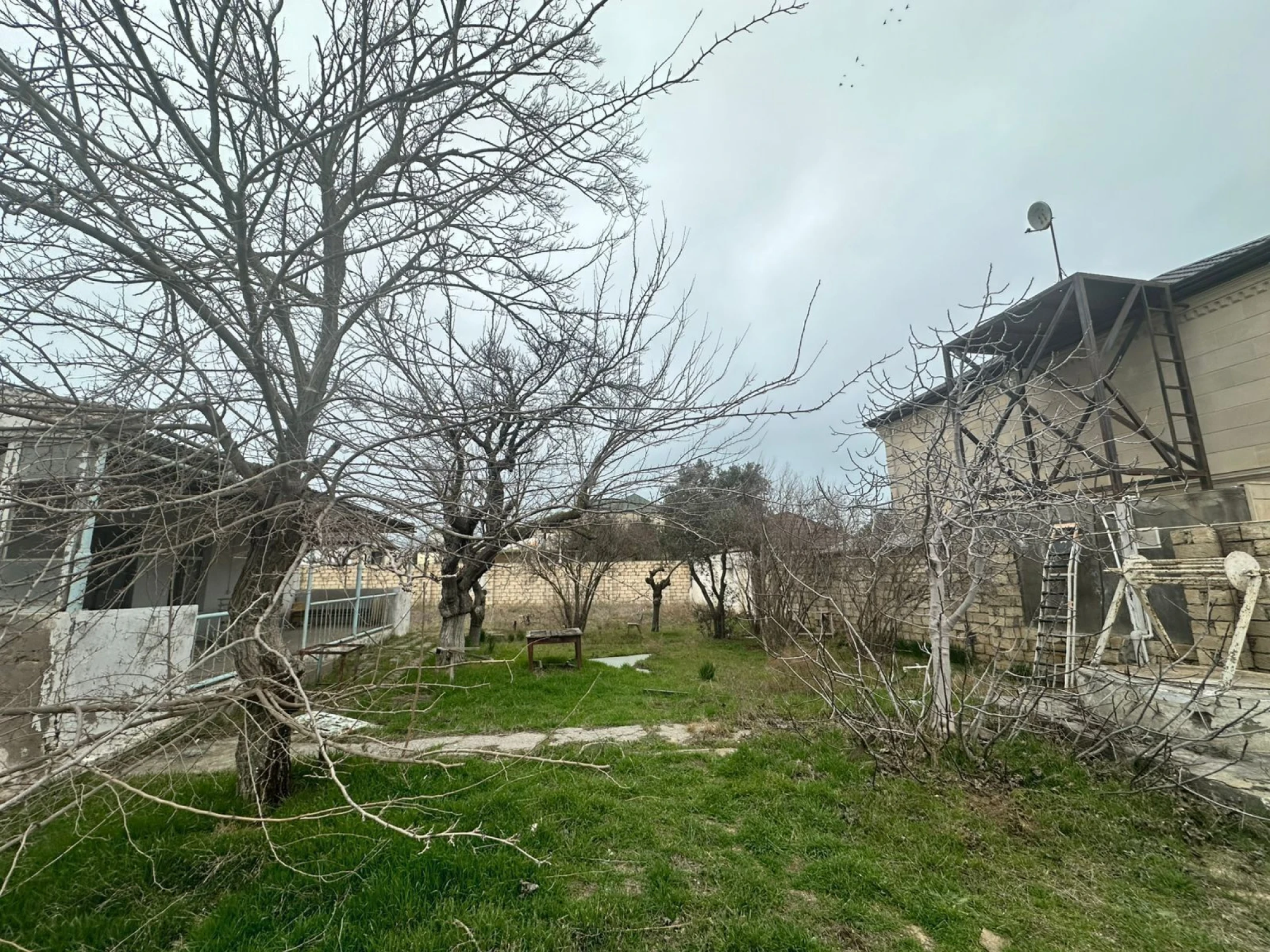 Satılır torpaq sahəsi 8 m²