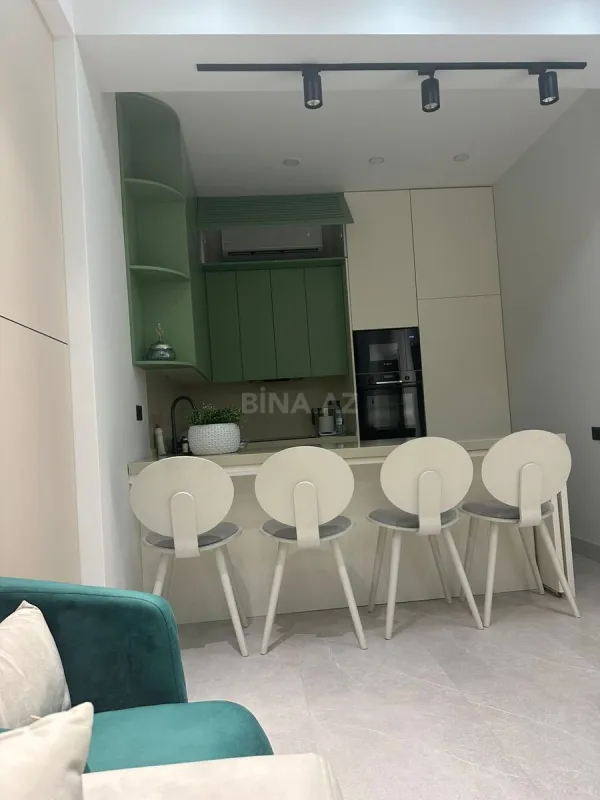 Kirayə verilir 2 otaqlı mənzil 74 m²