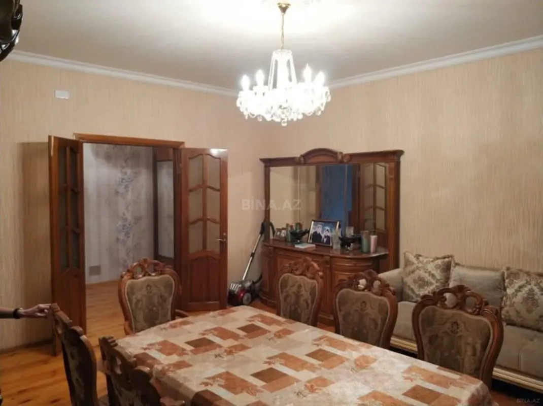 Kirayə verilir 3 otaqlı mənzil 120 m²