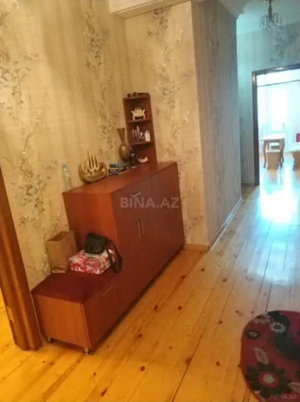Kirayə verilir 3 otaqlı mənzil 120 m²