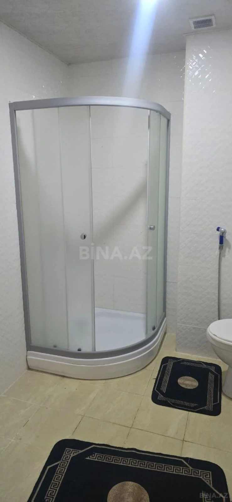 Kirayə verilir 3 otaqlı mənzil 120 m²