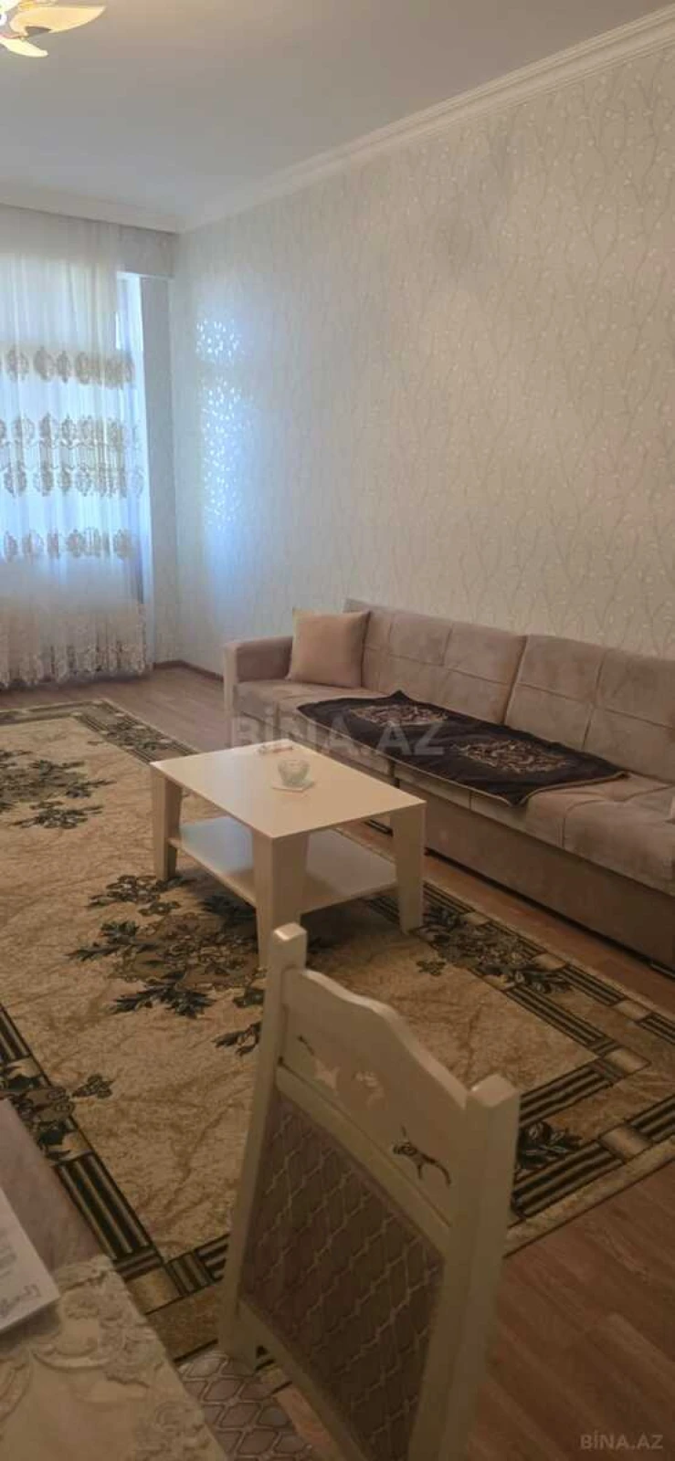 Kirayə verilir 3 otaqlı mənzil 120 m²