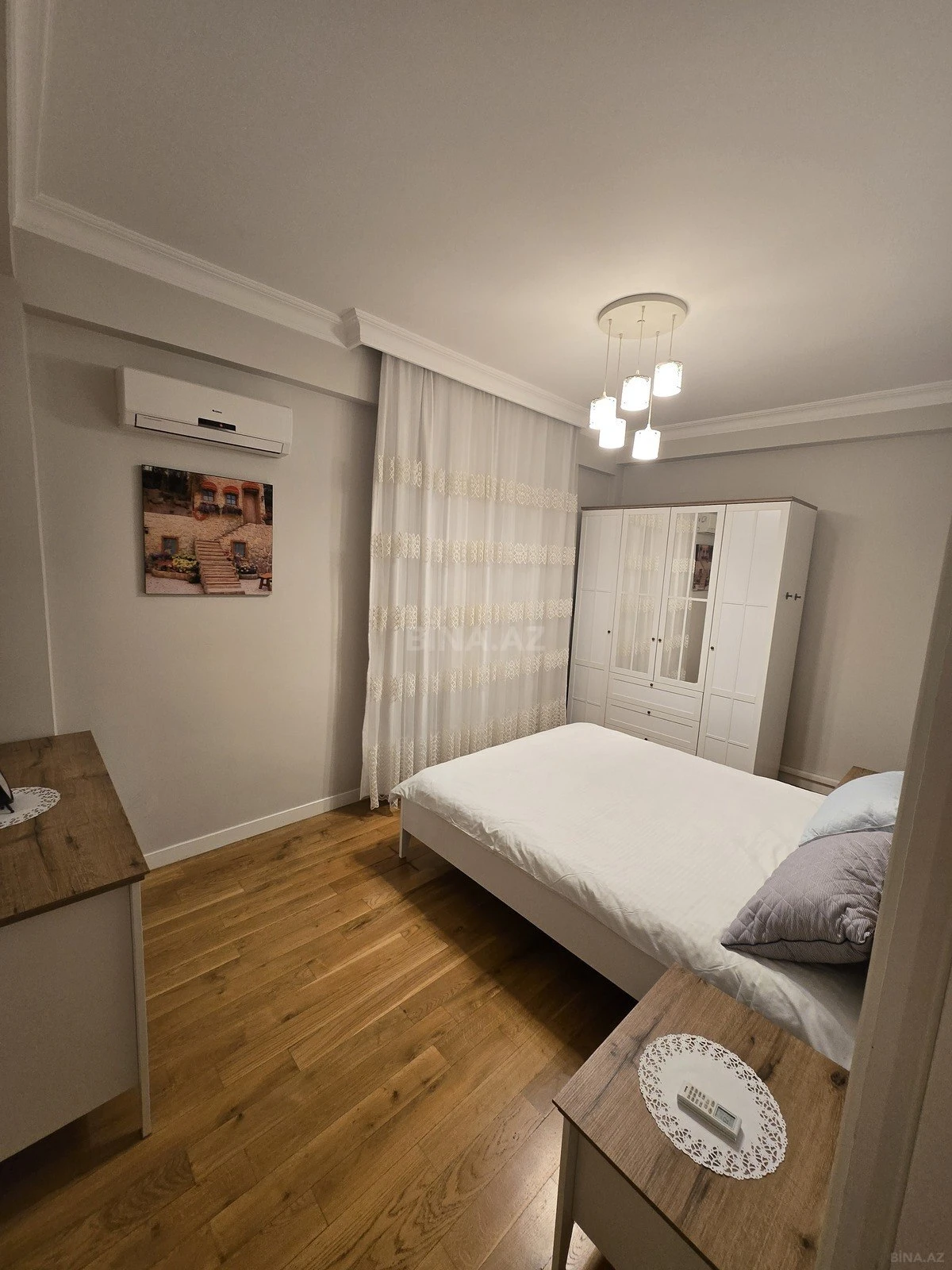 Kirayə verilir 3 otaqlı mənzil 130 m²