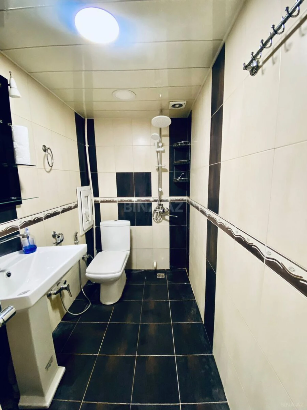 Kirayə verilir 2 otaqlı mənzil 65 m²