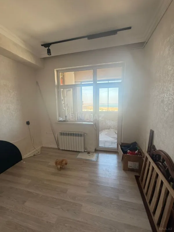 Satılır 4 otaqlı mənzil 110 m²