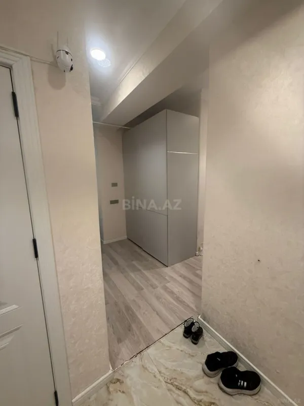 Satılır 4 otaqlı mənzil 110 m²