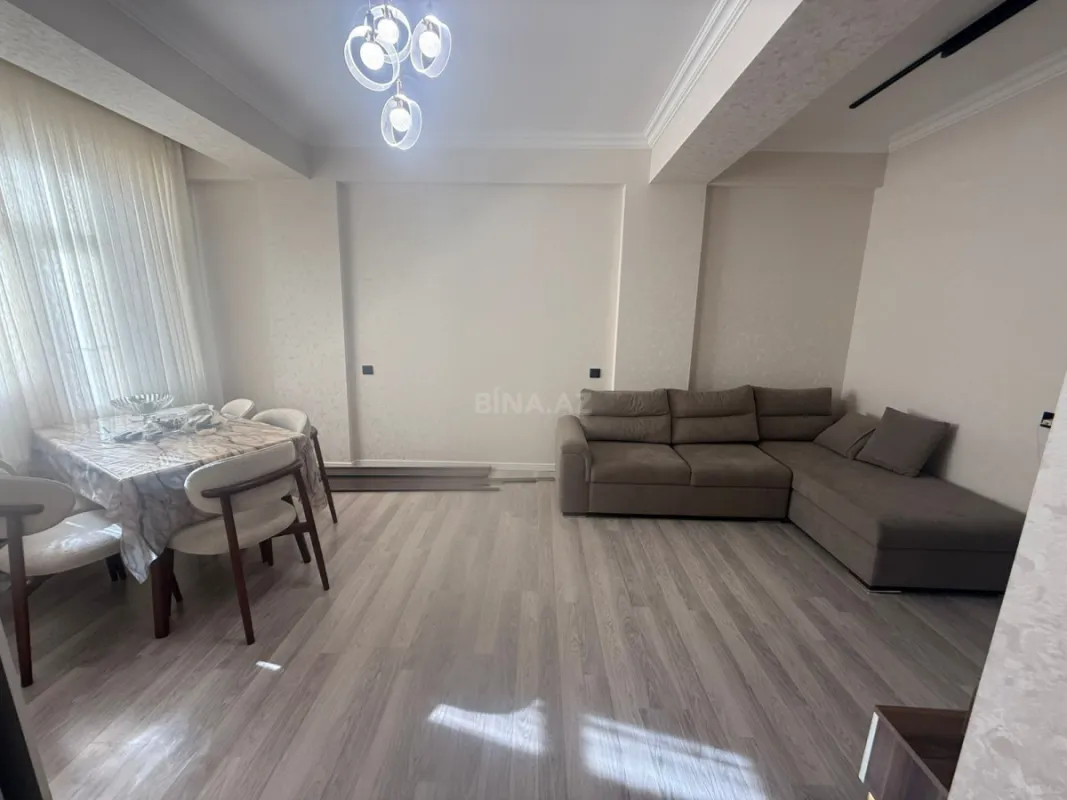 Satılır 4 otaqlı mənzil 110 m²