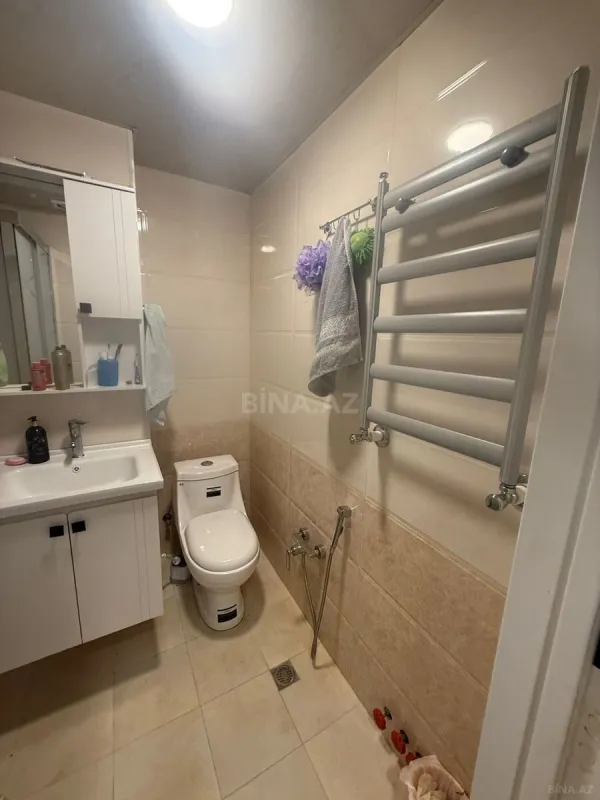 Satılır 4 otaqlı mənzil 110 m²