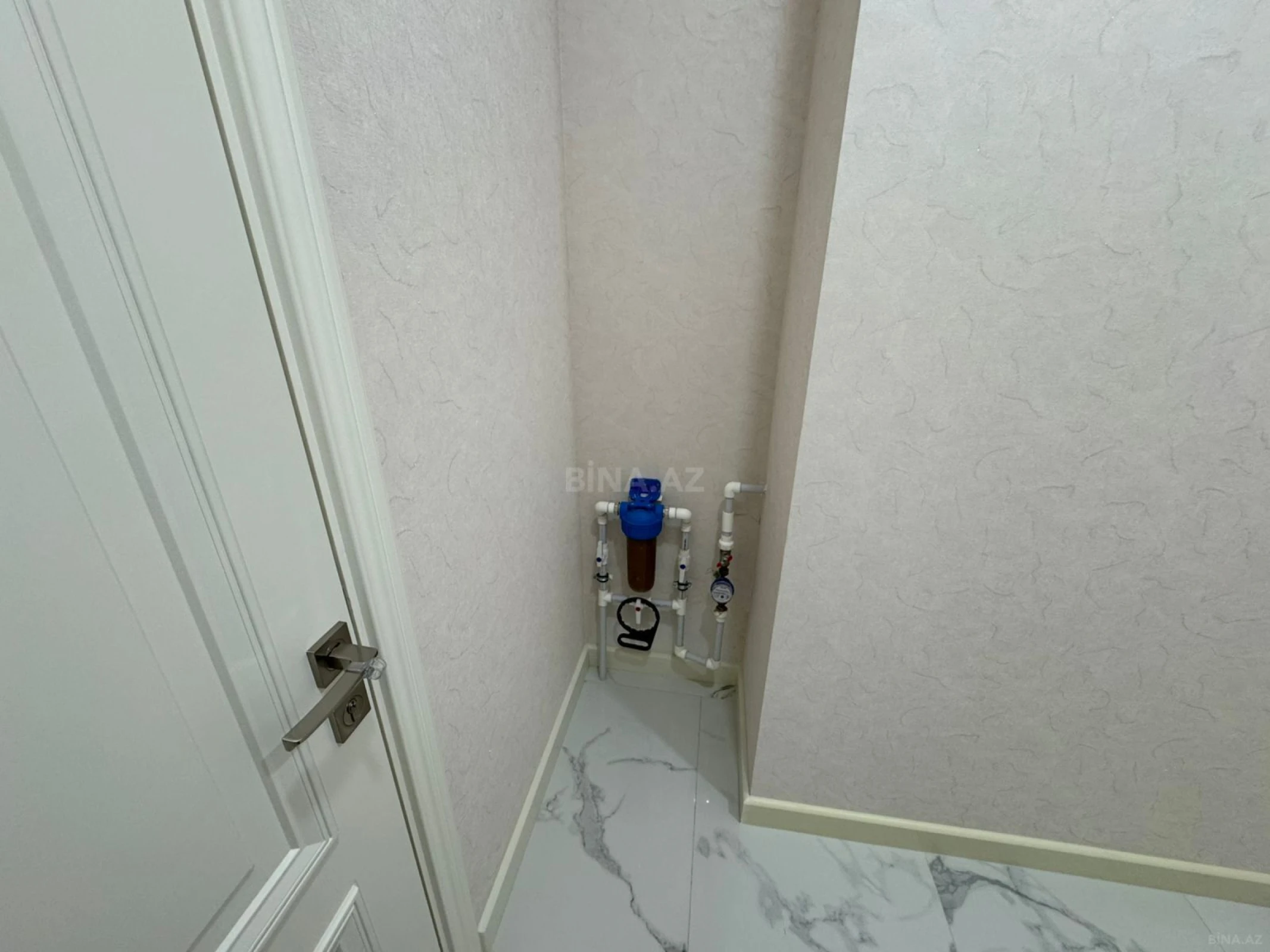 Satılır 3 otaqlı mənzil 107.6 m²