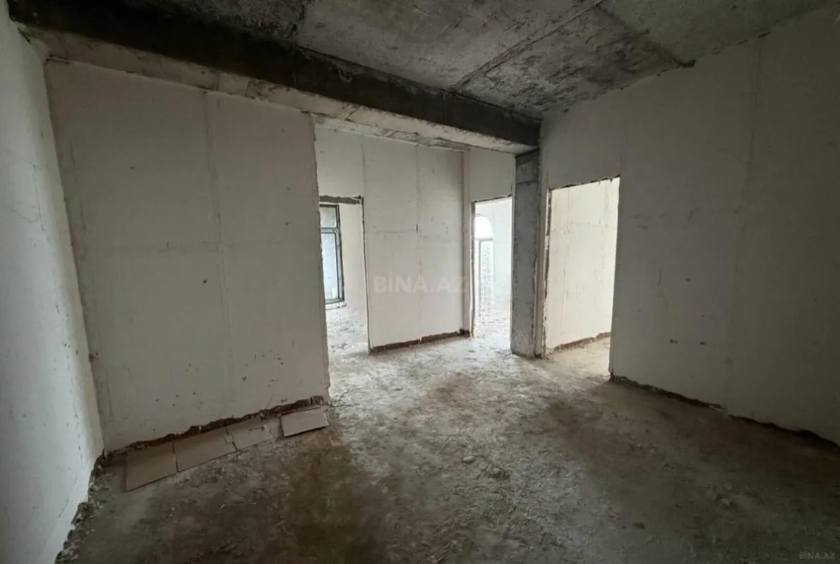 Satılır 3 otaqlı mənzil 110 m²