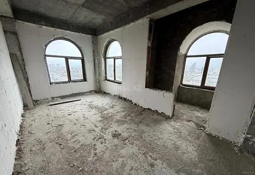 Satılır 3 otaqlı mənzil 110 m²