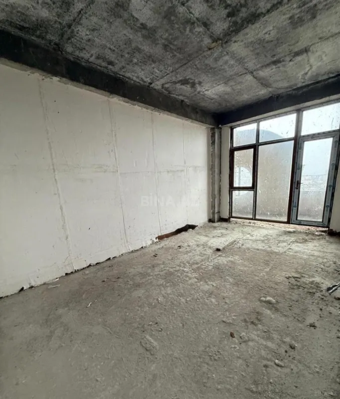 Satılır 3 otaqlı mənzil 110 m²