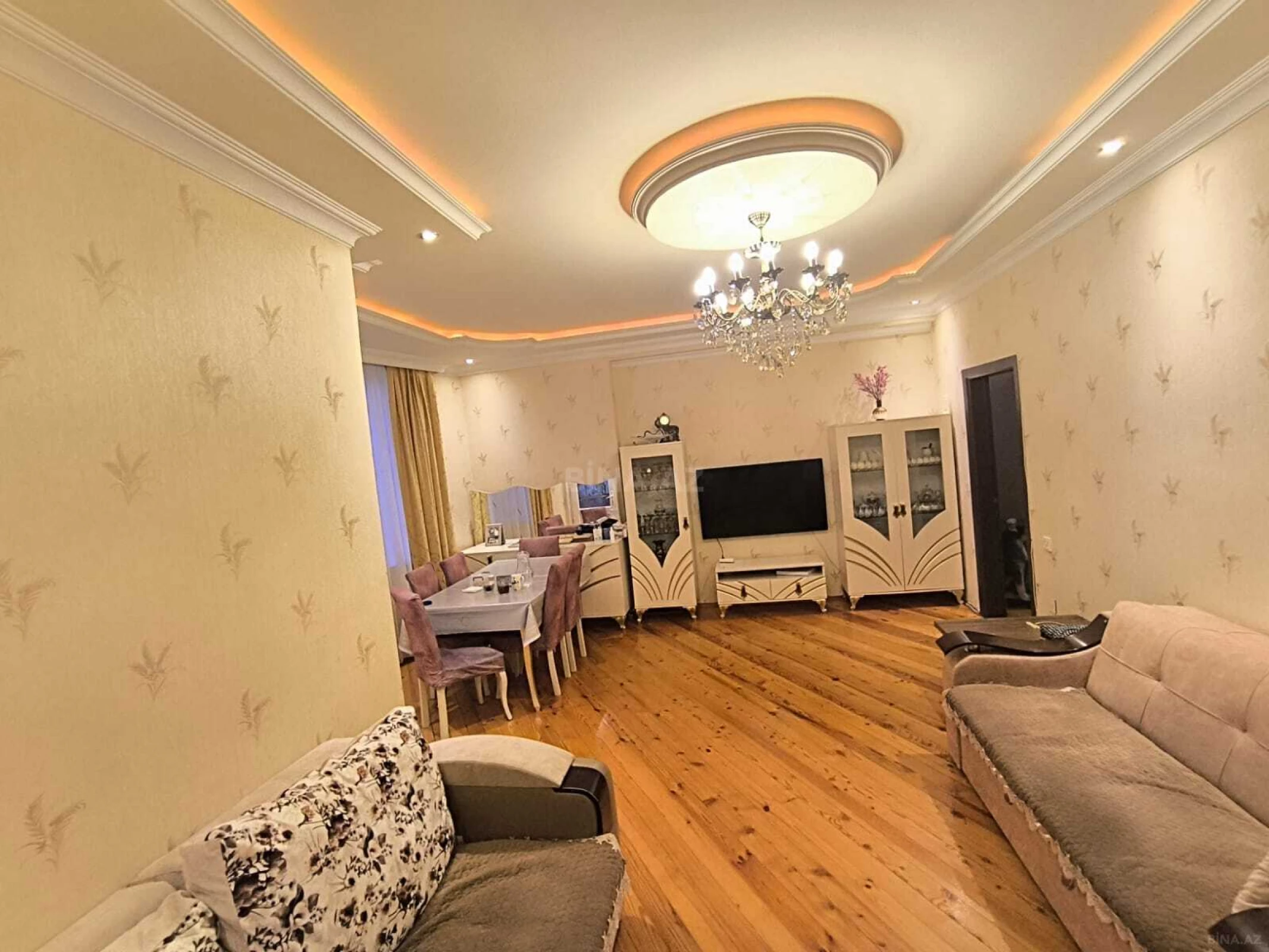 Satılır 2 otaqlı mənzil 100 m²