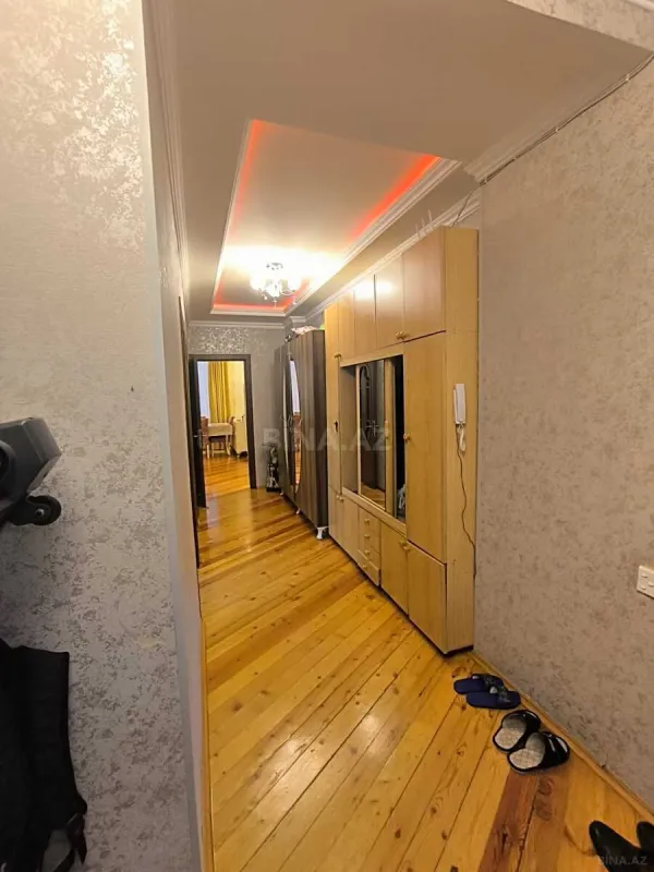 Satılır 2 otaqlı mənzil 100 m²