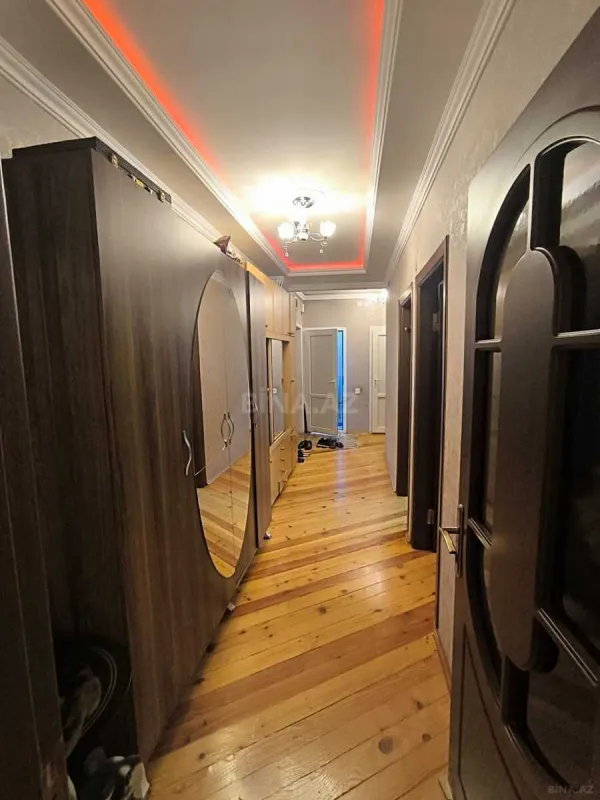 Satılır 2 otaqlı mənzil 100 m²