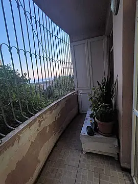 Satılır 2 otaqlı mənzil 100 m²