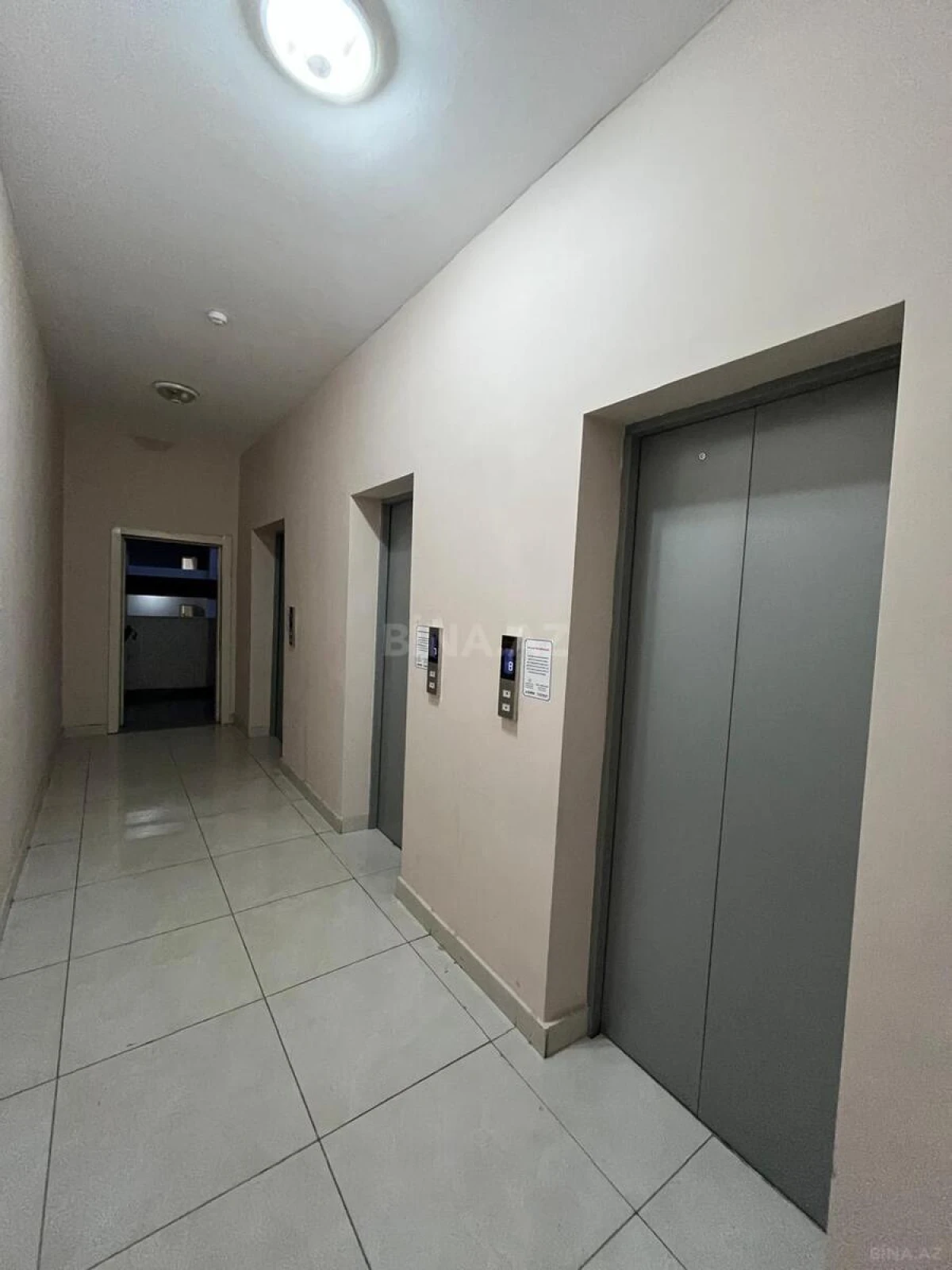 Satılır 2 otaqlı mənzil 85 m²