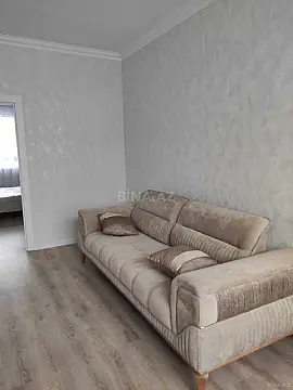 Kirayə verilir 2 otaqlı mənzil 50 m²