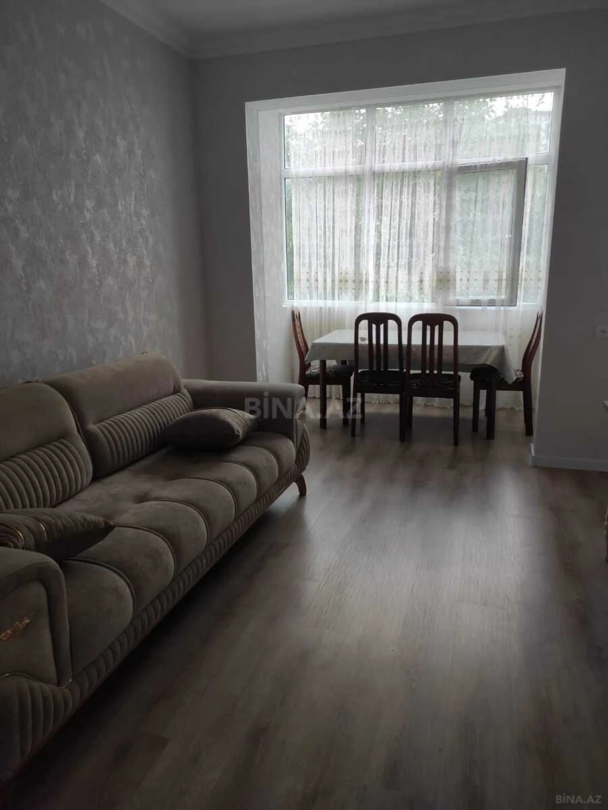 Kirayə verilir 2 otaqlı mənzil 50 m²