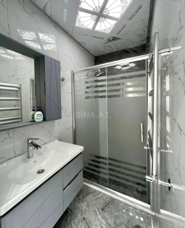 Satılır 2 otaqlı mənzil 75 m²