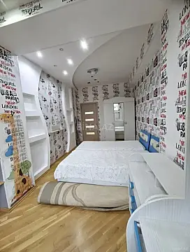 Satılır 3 otaqlı mənzil 130 m²