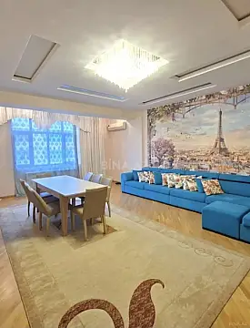 Satılır 3 otaqlı mənzil 130 m²