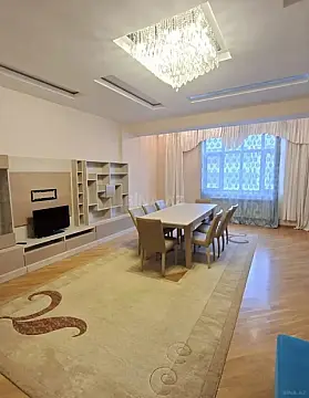 Satılır 3 otaqlı mənzil 130 m² — Bakı, Nərimanov 3 otaq 130.00 m²