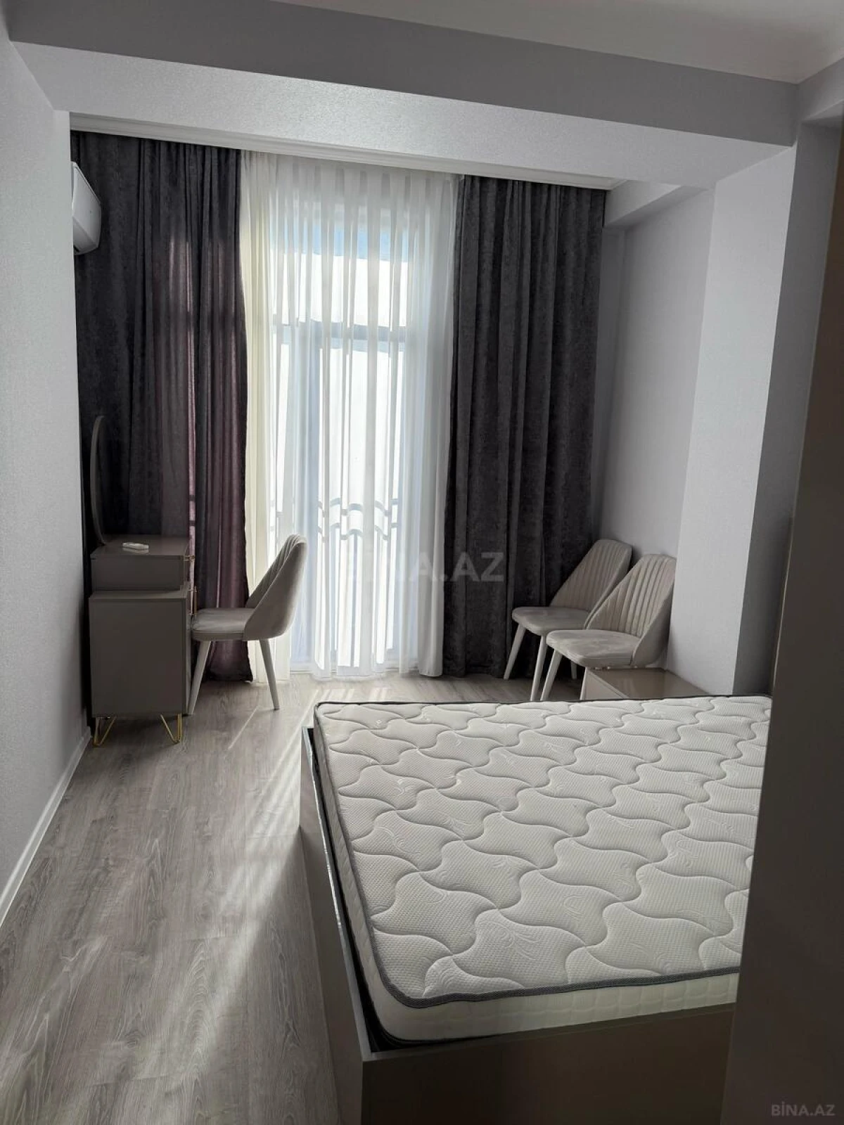 Kirayə verilir 2 otaqlı mənzil 60 m²