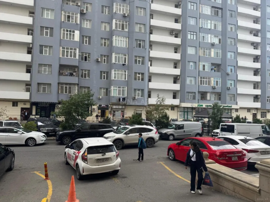 Satılır obyekt 637 m²