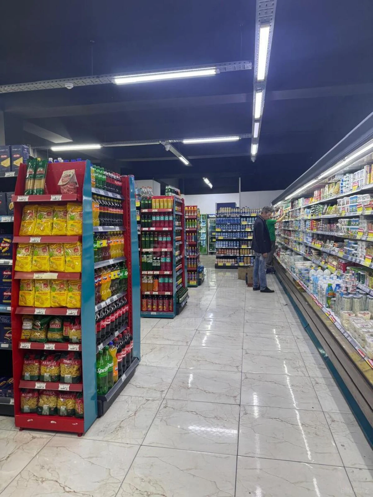 Satılır obyekt 637 m²