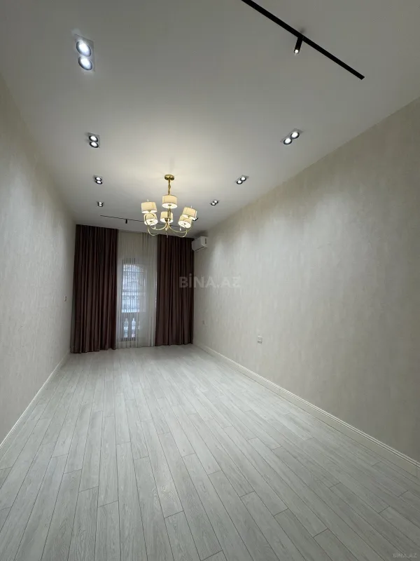 Satılır 3 otaqlı mənzil 107 m²